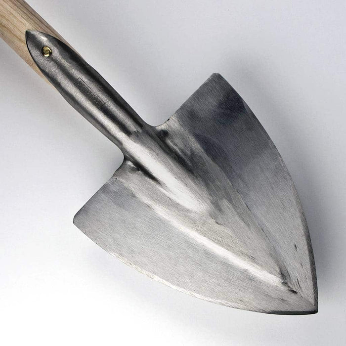 Pointed Spade with Steps